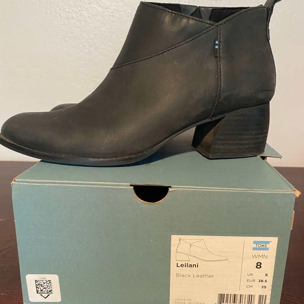 TOMS Leilani Black Leather Size 8